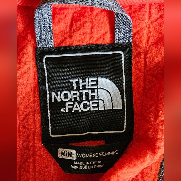 The North Face Womens Furano Gray and Orange Jacket. - Picture 6 of 7